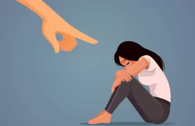 Газлайтинг: как распознать психологическое насилие и защитить себя